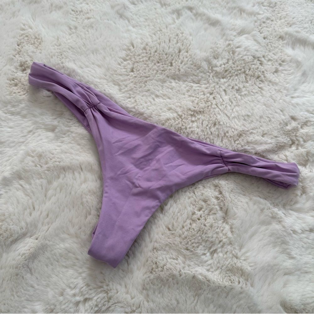 Frankie’s bikinis bright purple skimpy thong bikini bottoms size large ruched